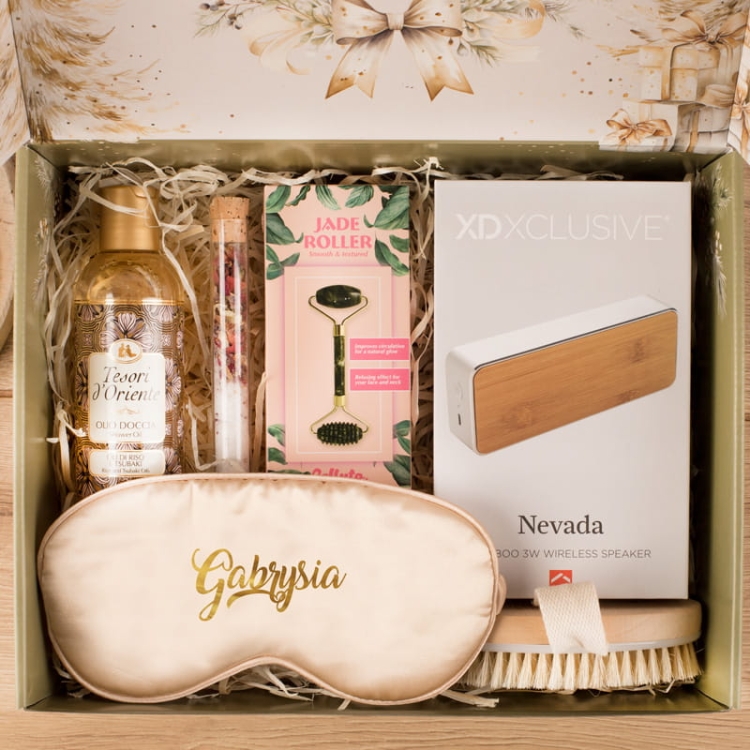 Zestaw świąteczne spa dla kobiety. Relaksujący zestaw świąteczny dla niej. Zestaw świąteczny dla pracownicy.