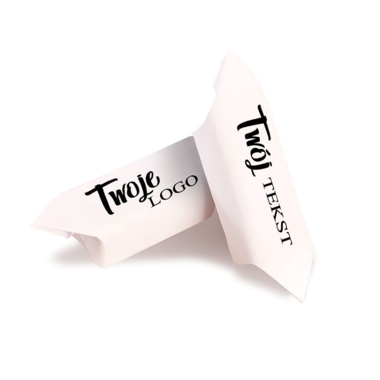 Krówki z logo firmy.