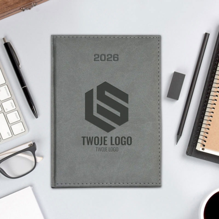 kalendarz-na-rok-2026-z-twoim-logo-mono-grawer