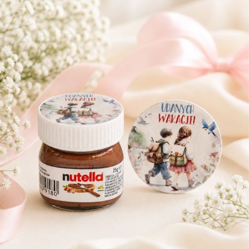 Słodki prezent dla uczniów na zakończenie roku szkolnego w formie mini Nutelli.