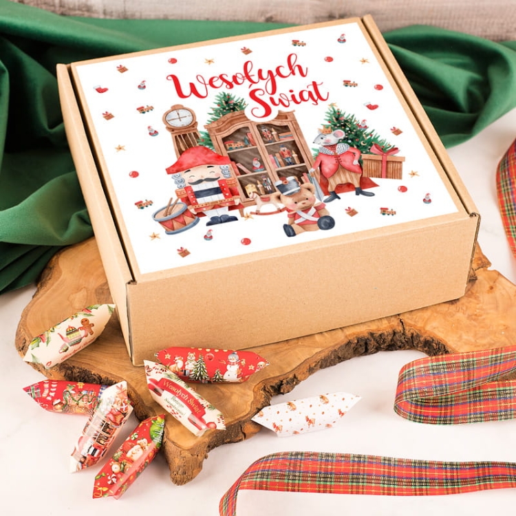 Kraftowe pudełko  z krówkami świątecznymi. Prezent na Boże Narodzenie.