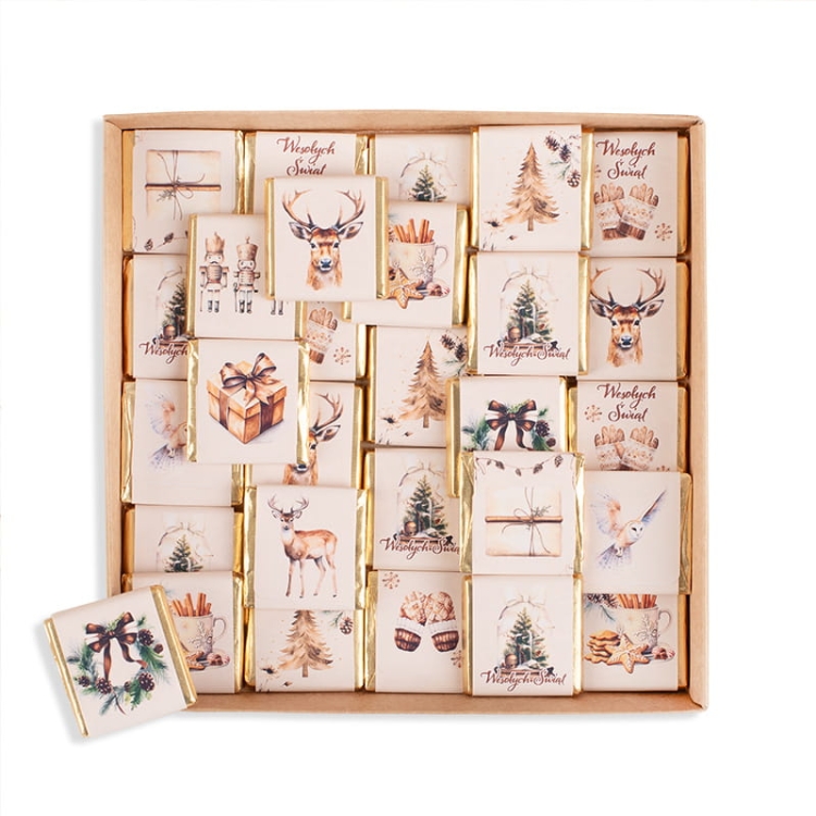 Mleczne czekoladki świąteczne w ozdobnych papierkach w kraftowym pudełku. Prezent firmowy z Twoim logo lub podpisem.