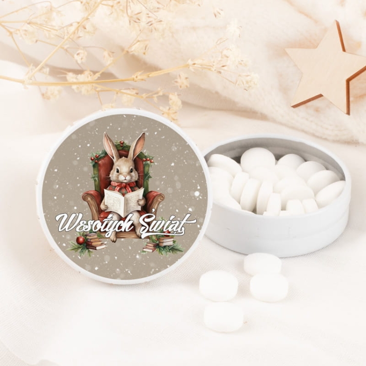 Metalowe opakowanie z cukierkami miętowymi. Prezent na Święta Bożego Narodzenia.