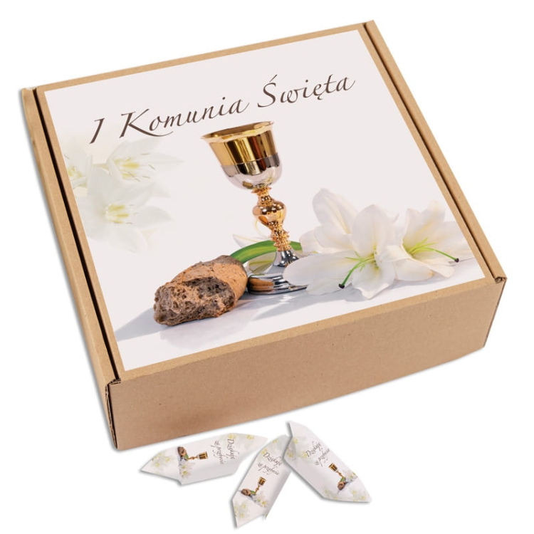 Kraftowe pudełko z wklejką na Komunię Świętą, słodkie podziękowanie dla gości.