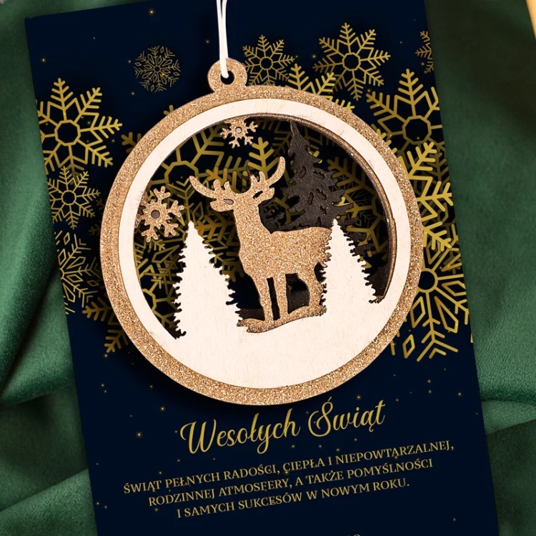 Kartka z zawieszką na choinkę.